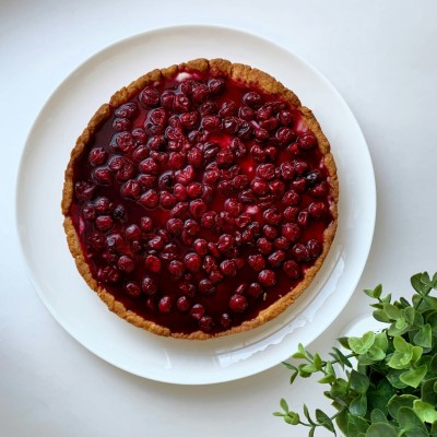 Tempting sweet pie with elegant presentation by Katerina on Unsplash
